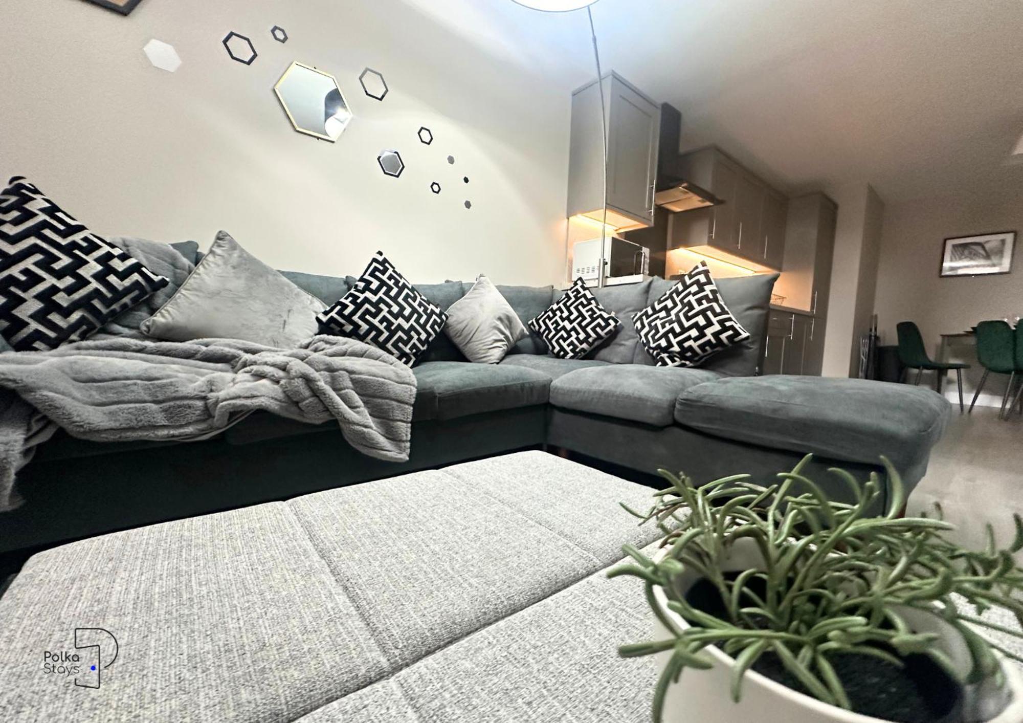 Hanley, Stoke - Modern Spacious Apartments By Polkastays Ngoại thất bức ảnh